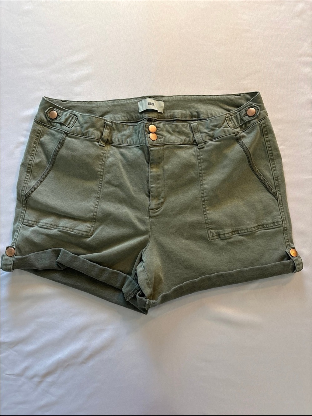 BKE Olive Green Utility Roll-Cuff Women's Shorts